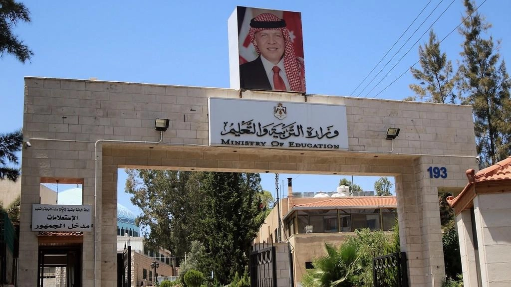 إجراءات لرفع نسبة العمل الإضافي لموظفي الفئة 3