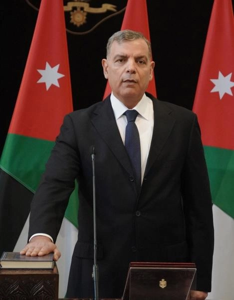 وزير الصحة: لا نملك كادرا لتقييم مباني المراكز الصحية