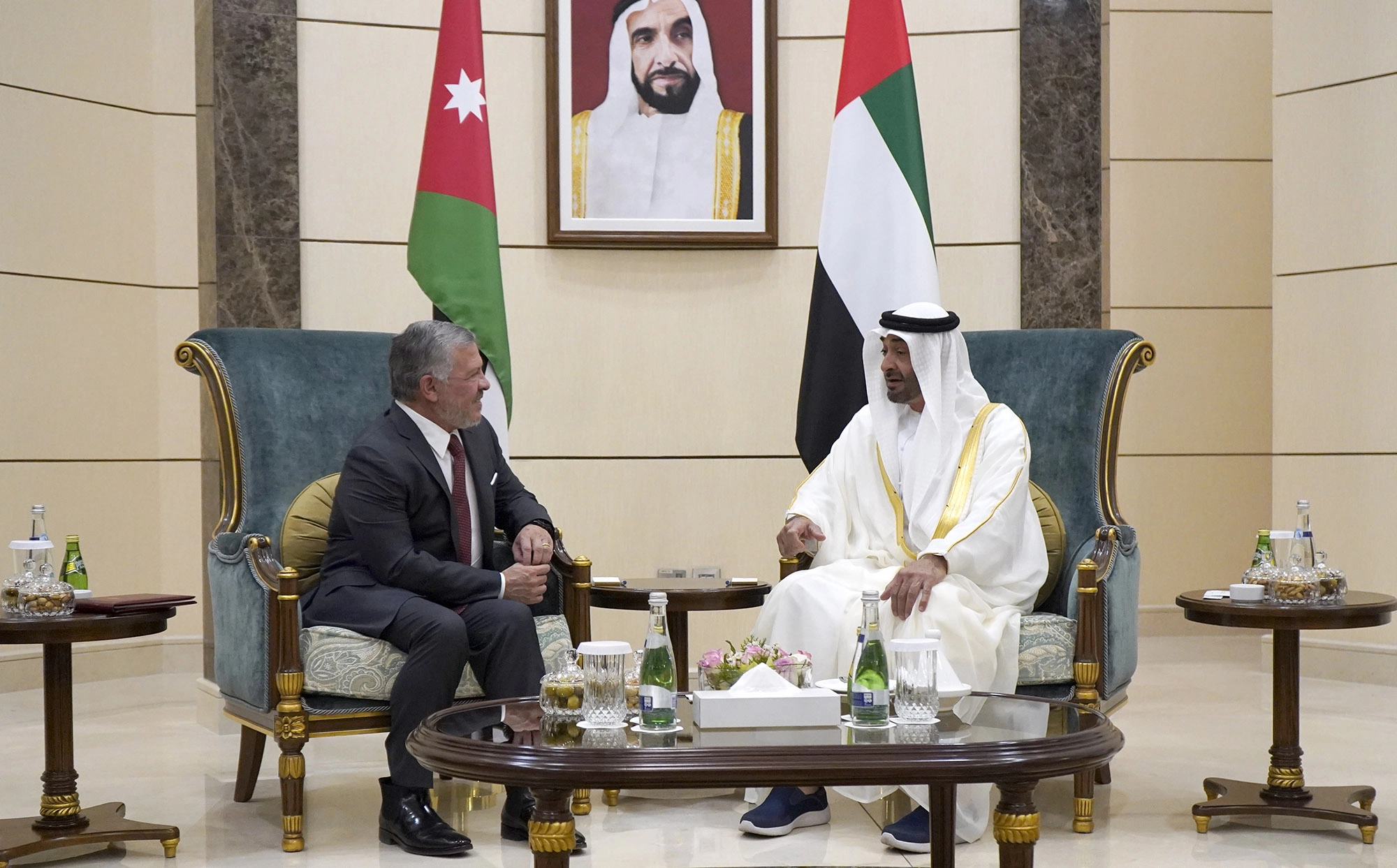 الملك يعود إلى البلاد بعد زيارة الإمارات