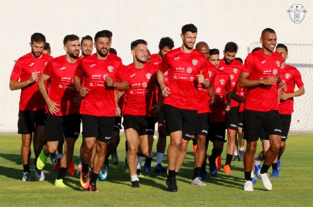 منتخب الأردن يصل العراق استعدادا لبطولة غرب آسيا