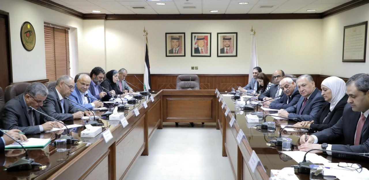 اللجنة المالية تدعو لدعم المؤسسات الرقابية