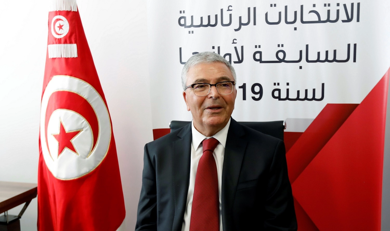 وزير الدفاع يترشح لانتخابات الرئاسة المبكرة