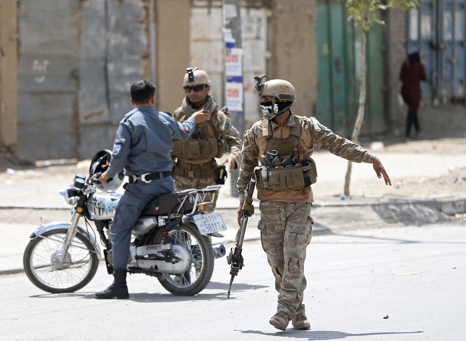 14 قتيلا في تفجير تبنته طالبان