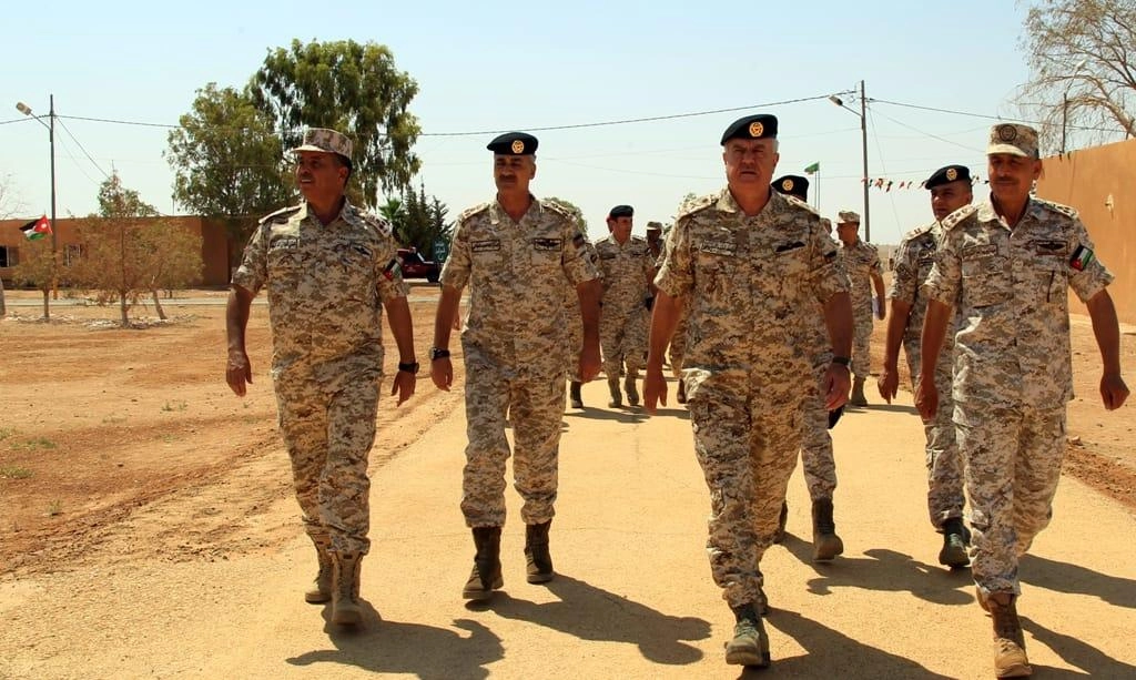 رئيس هيئة الأركان يزور واجهة المنطقة العسكرية الشرقية