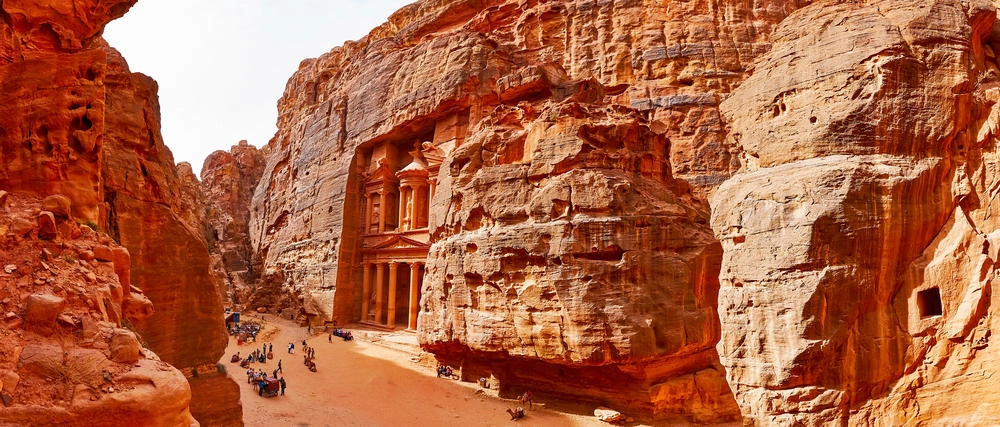توفر بنية تحتية في البترا يدعم التنافسية السياحية