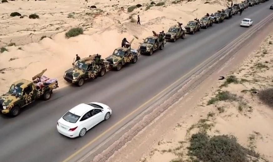 قوات شرق ليبيا ألحقت أضراراً بمطار مدني