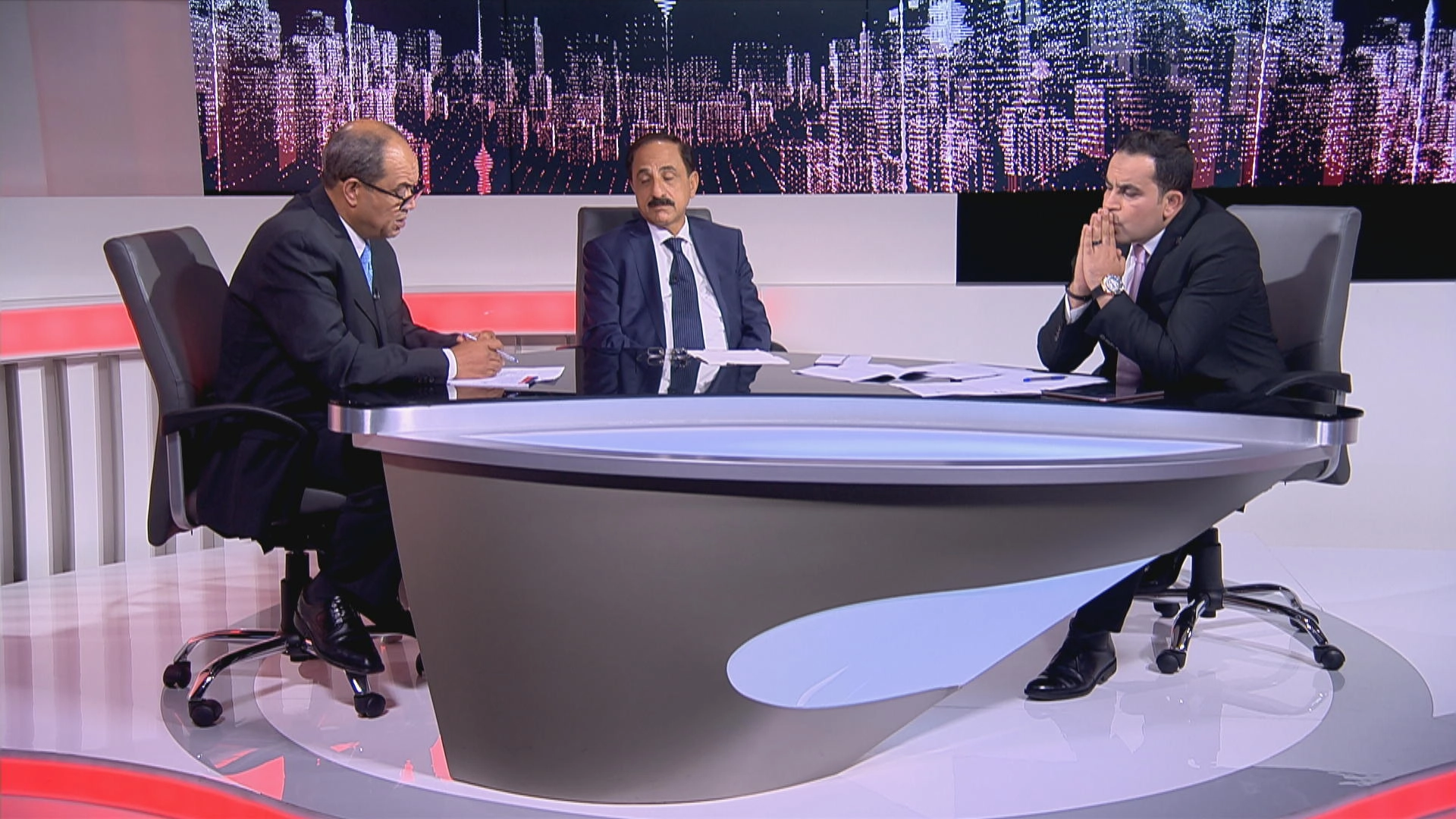 اتساع عمّان يستوجب تطبيق القانون بحزم 