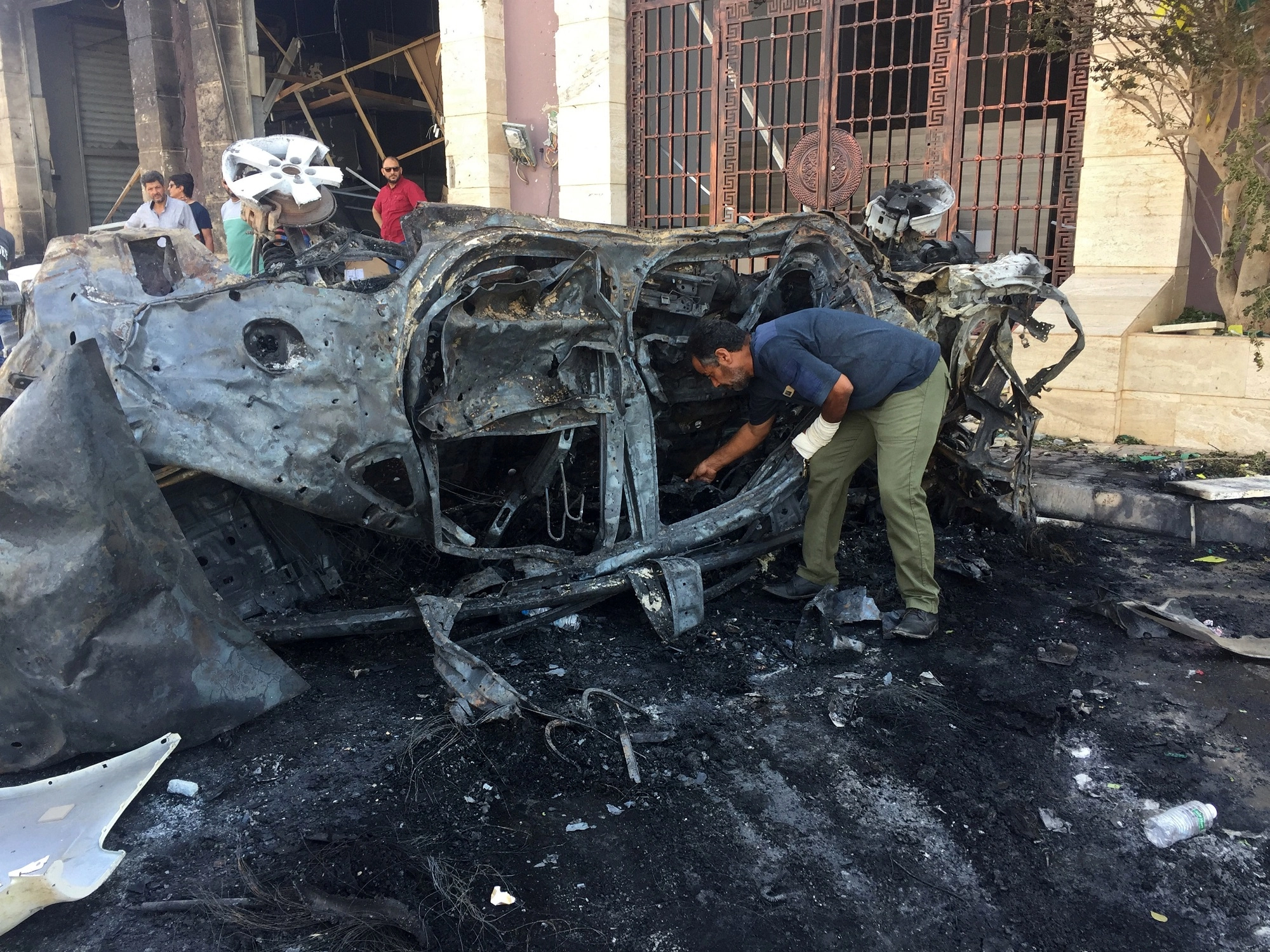 مقتل 90 مدنيا على الأقل الشهر الحالي