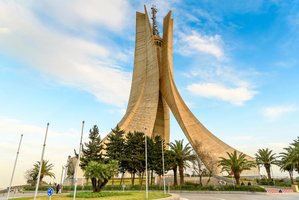 قتلى وجرحى في تدافع قبيل حفلة لمغني