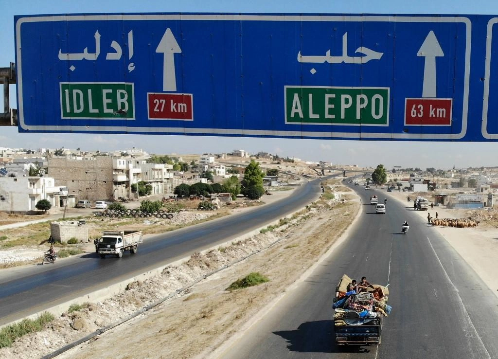 الجيش يحاصر نقطة مراقبة تركية جنوب إدلب