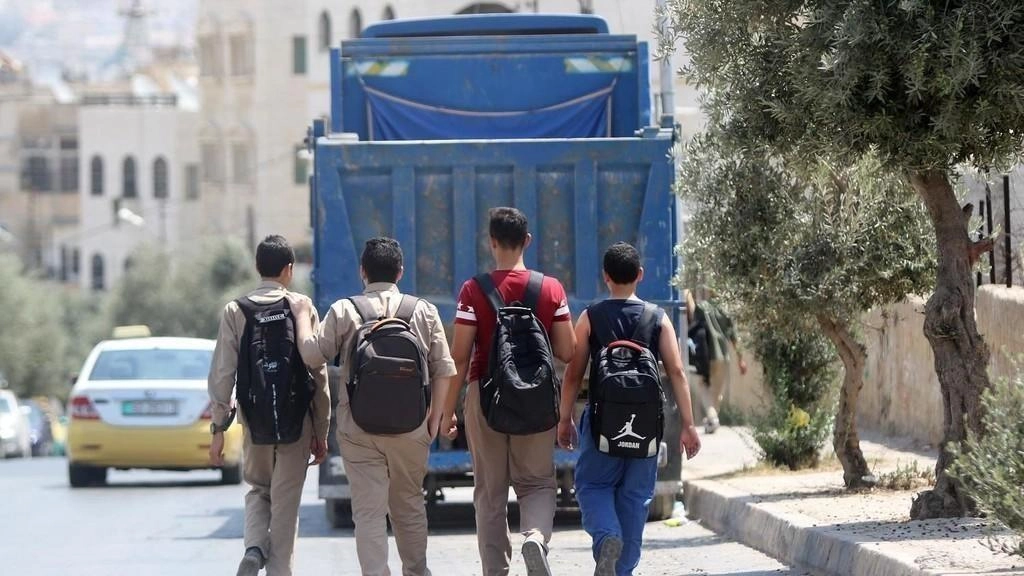 مليونا طالب يلتحقون بمدارسهم الشهر المقبل