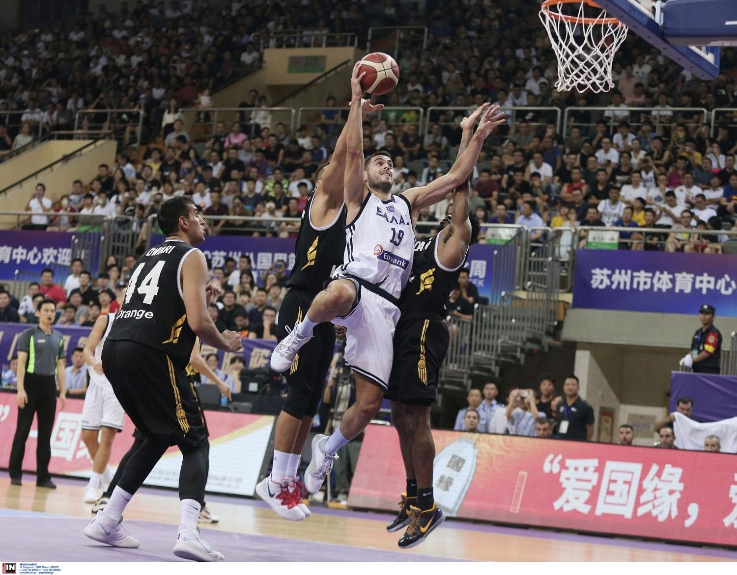 منتخب الأردن يخسر أمام نظيره اليوناني 65-92