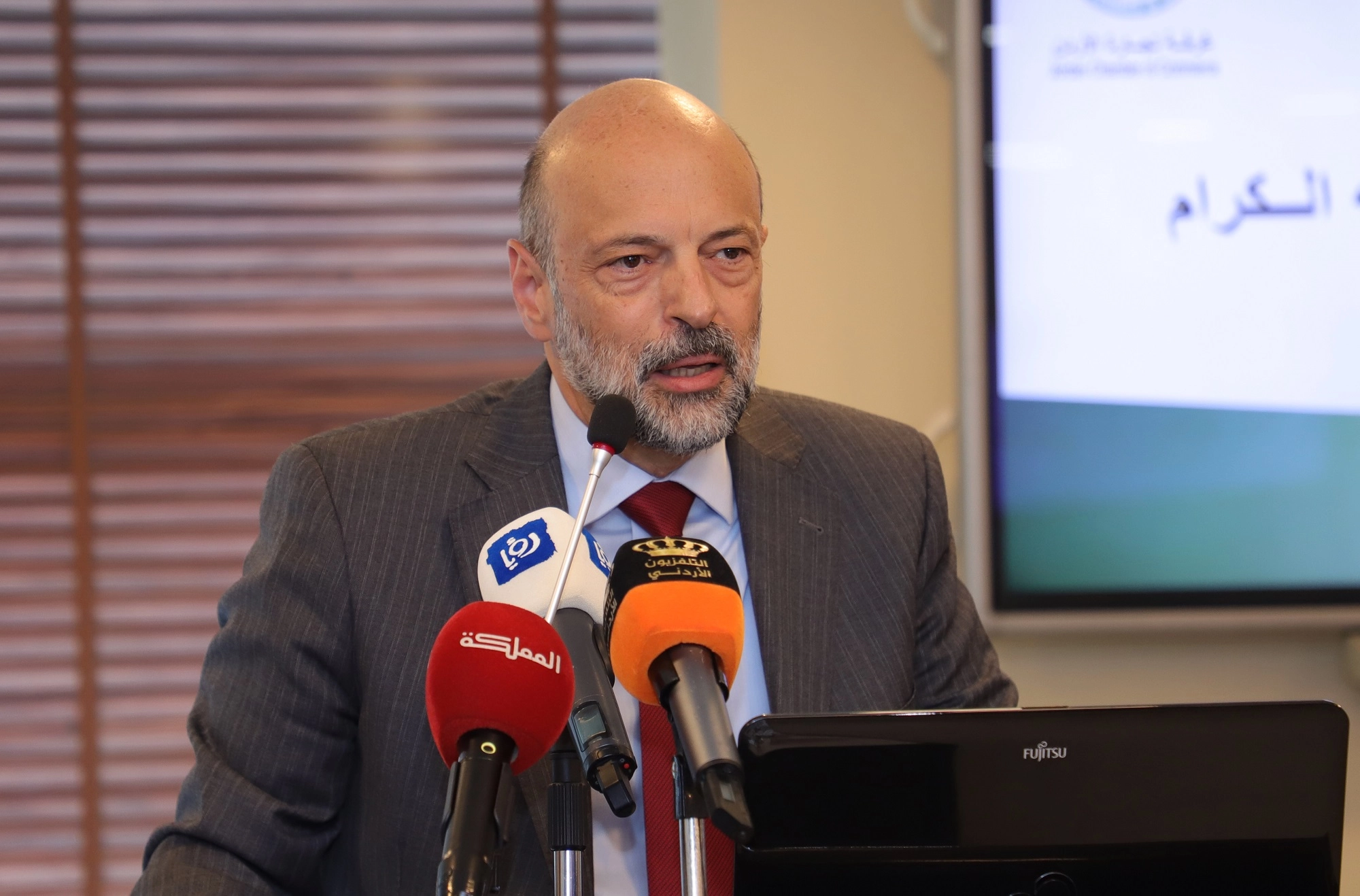 الرزاز: نتائج ضريبة الدخل تتطلب الانتظار حتى نهاية العام