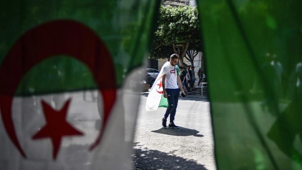 الجيش يدعو الهيئة الناخبة لإعلان موعد الانتخابات