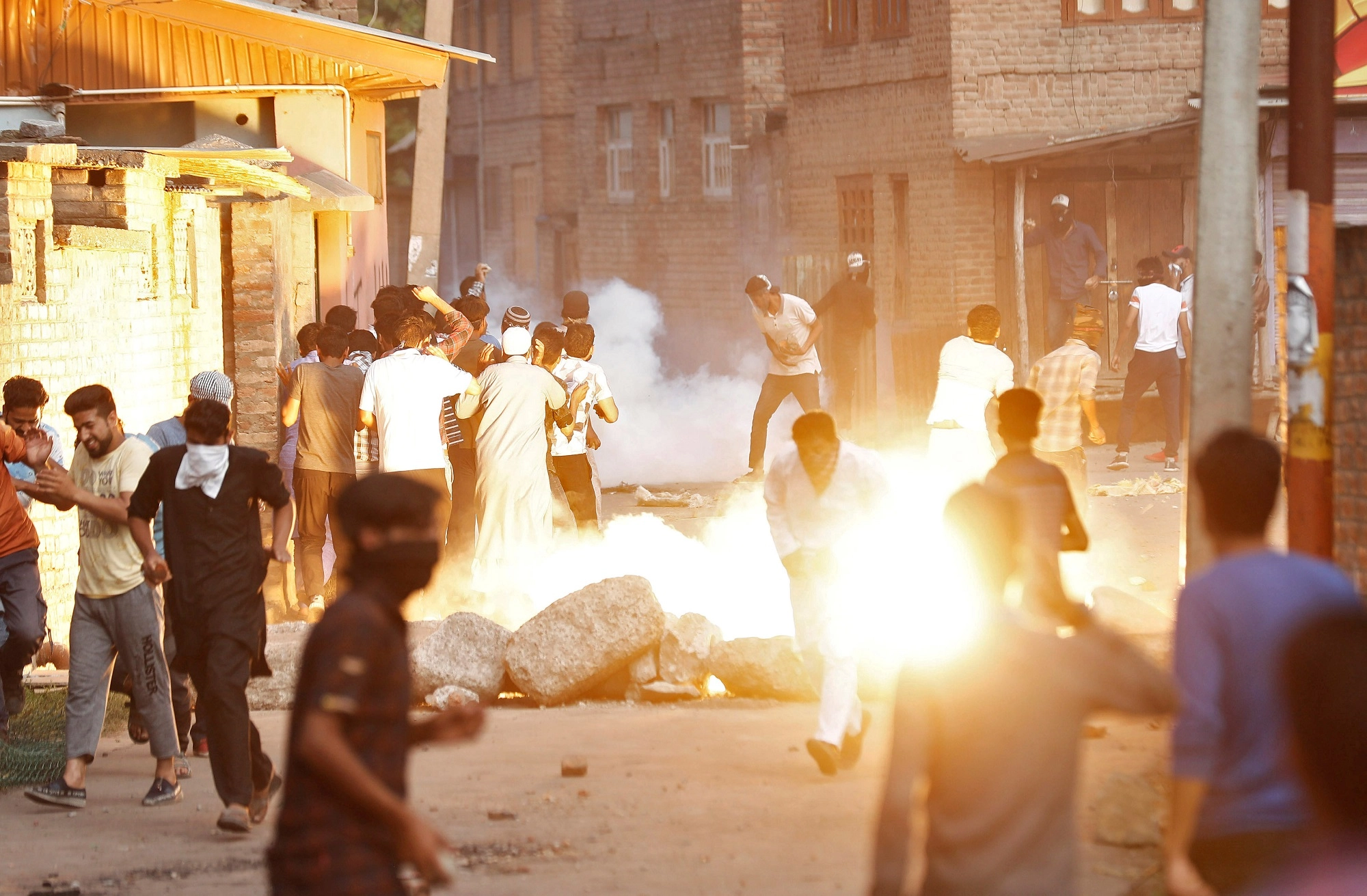 انفجار مصنع ألعاب نارية يخلف 18 قتيلا