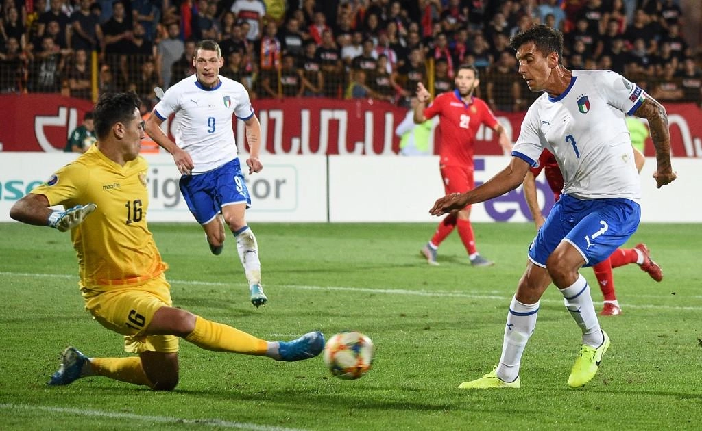 إيطاليا تعود بفوز ثمين من أرمينيا وتقترب من النهائيات
