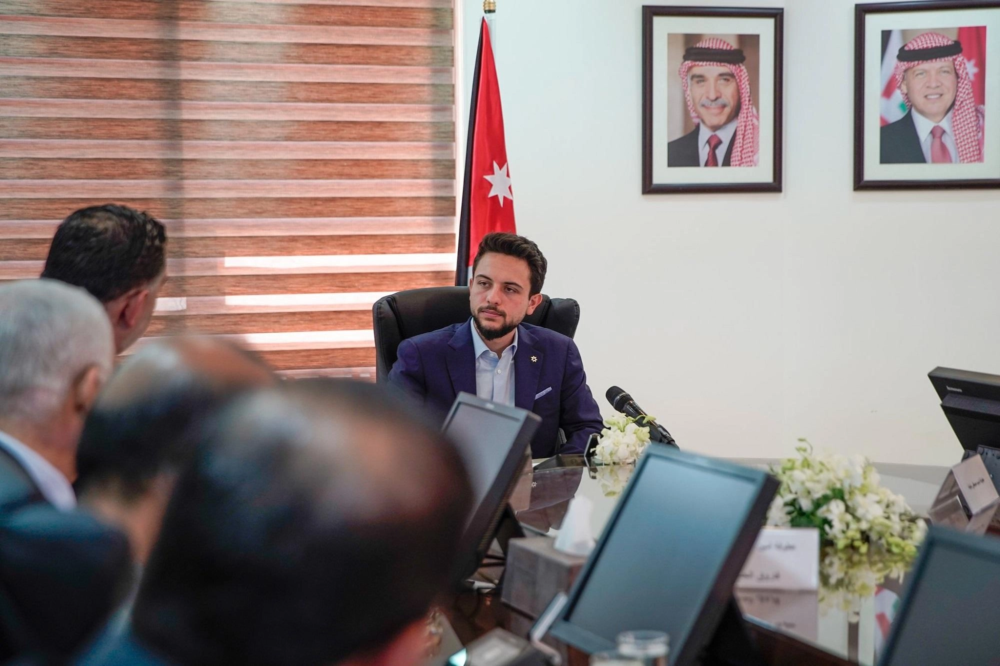 ولي العهد يتابع توجيهات الملك بتمكين الشباب
