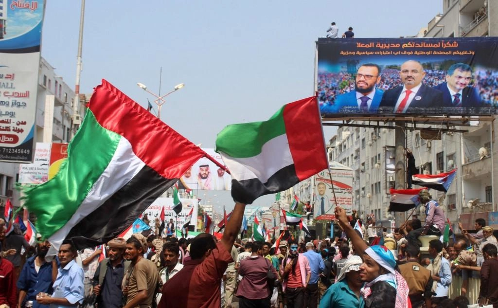 جثامين 6 عسكريين تصل إلى الإمارات