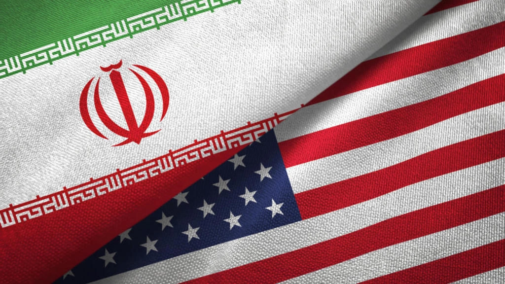طهران تقول إن قواعد واشنطن في "مرمى" صواريخها