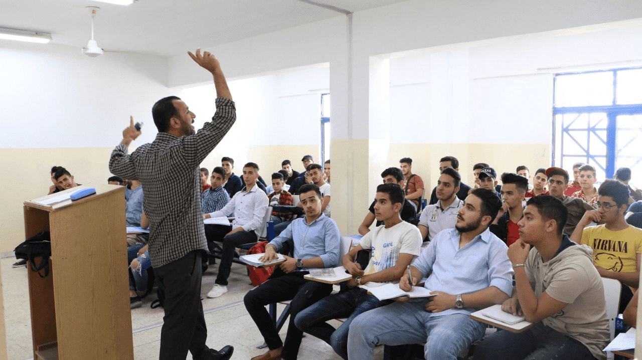 مبادرات تدريس مجانية لطلاب "توجيهي"