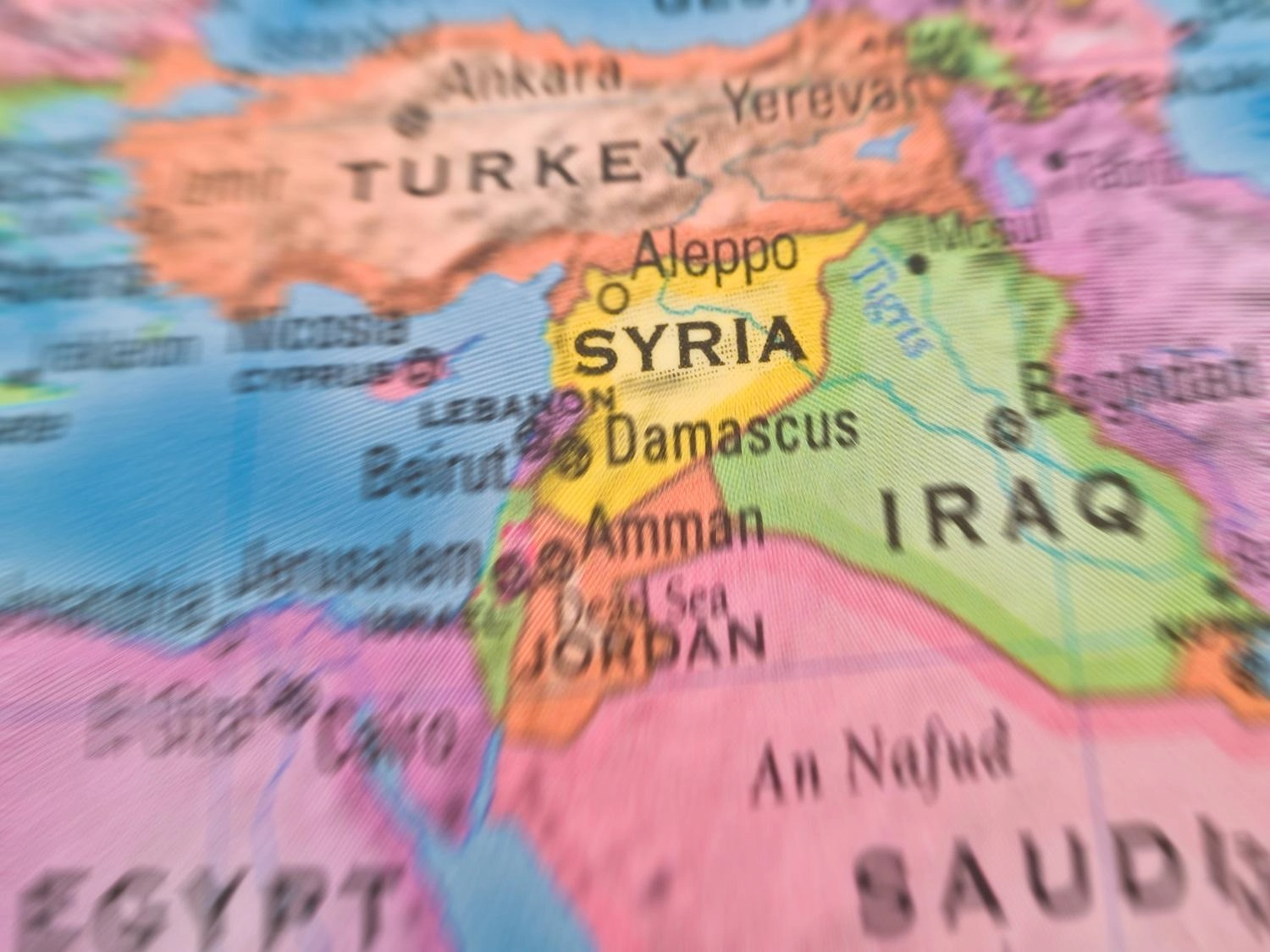11 قتيلا بانفجار سيارة مفخّخة
