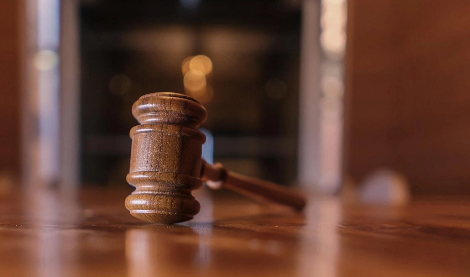 أول محاكمة عن بعد في جريمة قتل
