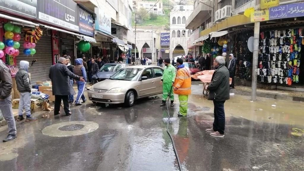 بدء صرف تعويضات تجار وسط البلد الخميس 