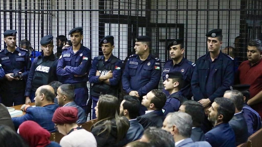 توقيف شاهد نيابة غير أقواله في "قضية التبغ"