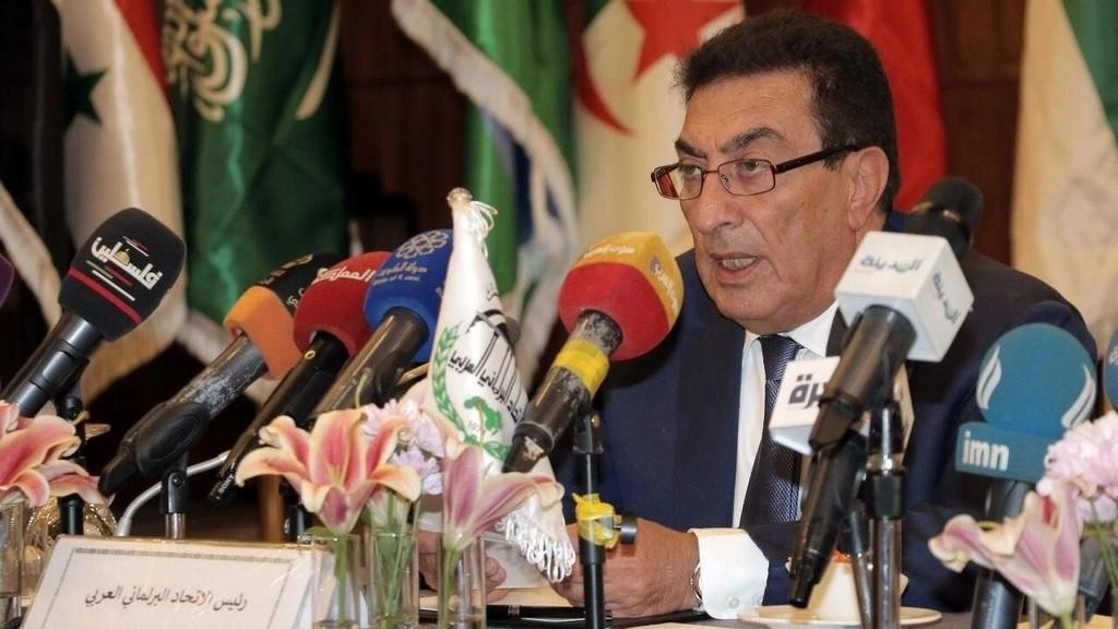 مطالبة توحيد المواقف العربية لمواجهة صفقات "مشبوهة"