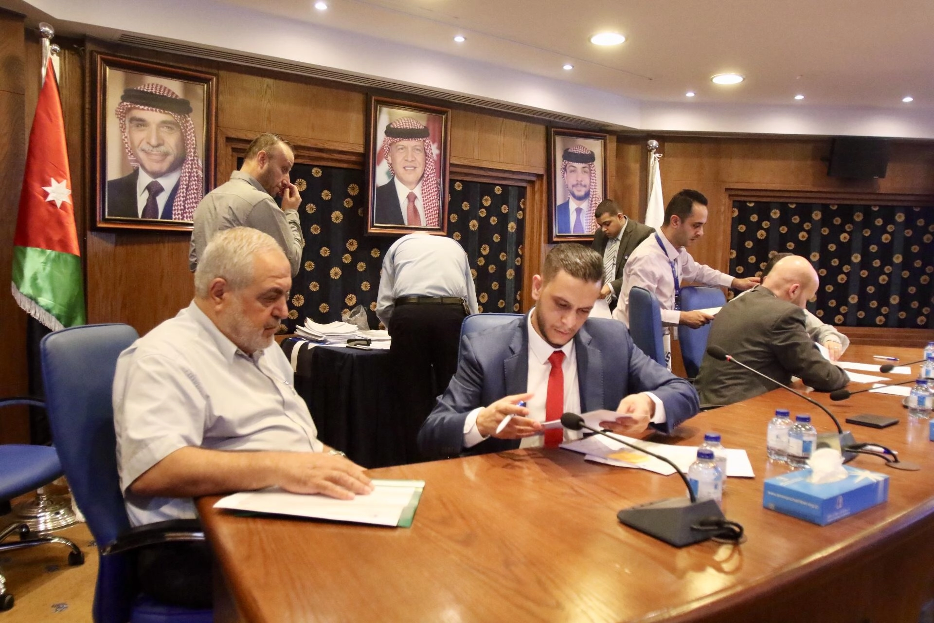 توزيع الدفعة الثانية من تعويضات السيول