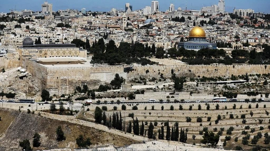 تكرار إغلاق المسجد الأقصى يهدف إلى السيطرة عليه 