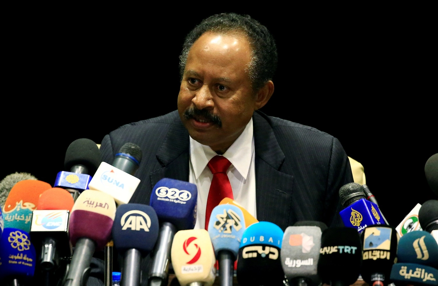 السودان يأمل برفع عقوبات واشنطن "قريبا"