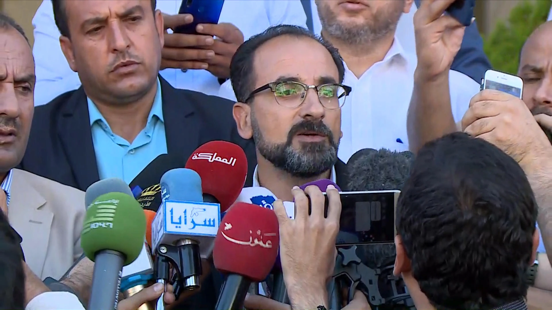 نقابة المعلمين ترفض القرار الحكومي وتتمسك بالإضراب