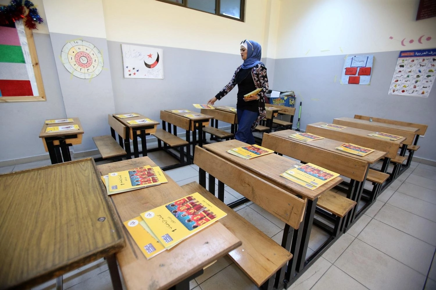 وزارة التربية تدعو لإرسال الطلبة إلى المدارس الثلاثاء