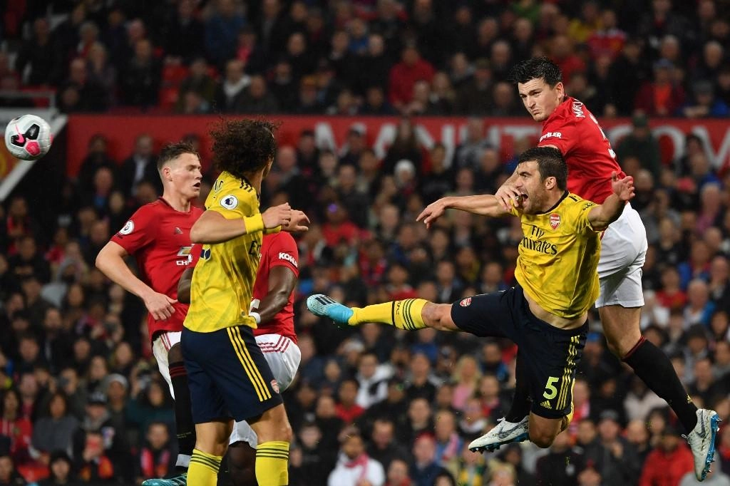 مانشستر يونايتد يتعادل مع أرسنال 1-1