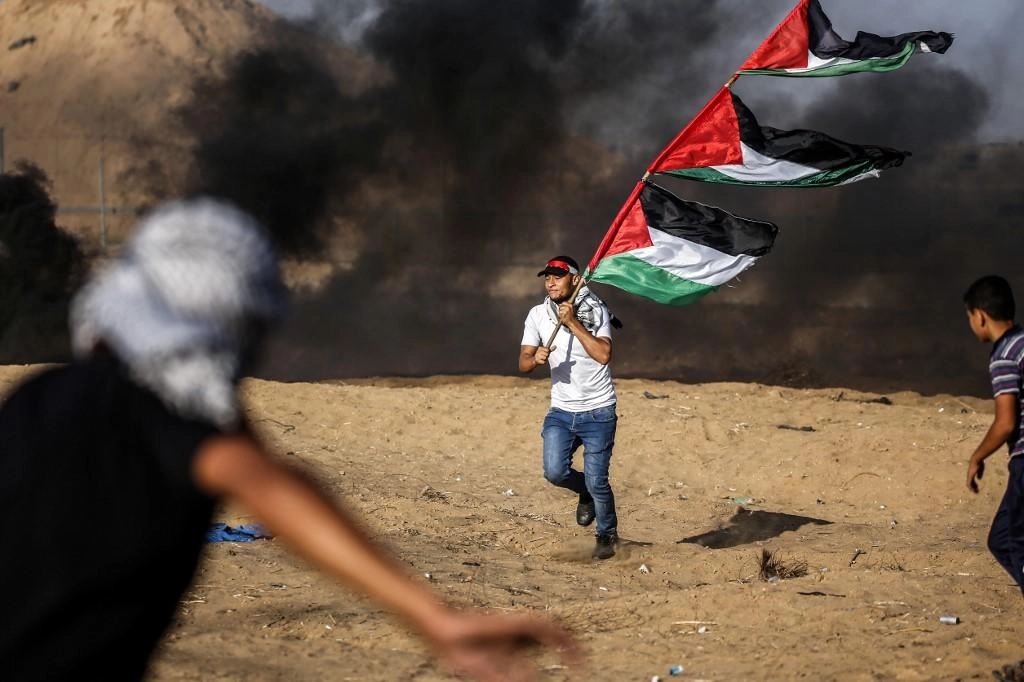 شهيد فلسطيني بعد مهاجمة قوات إسرائيلية لمسيرات