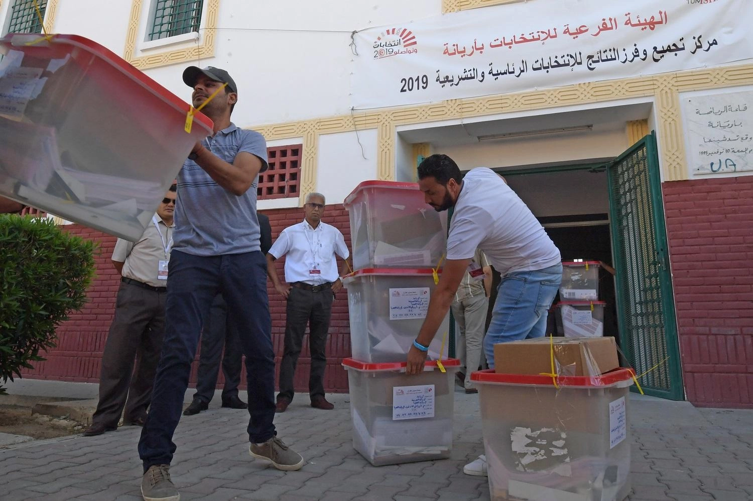 انتخابات برلمانية جديدة في مناخ سياسي متوتر