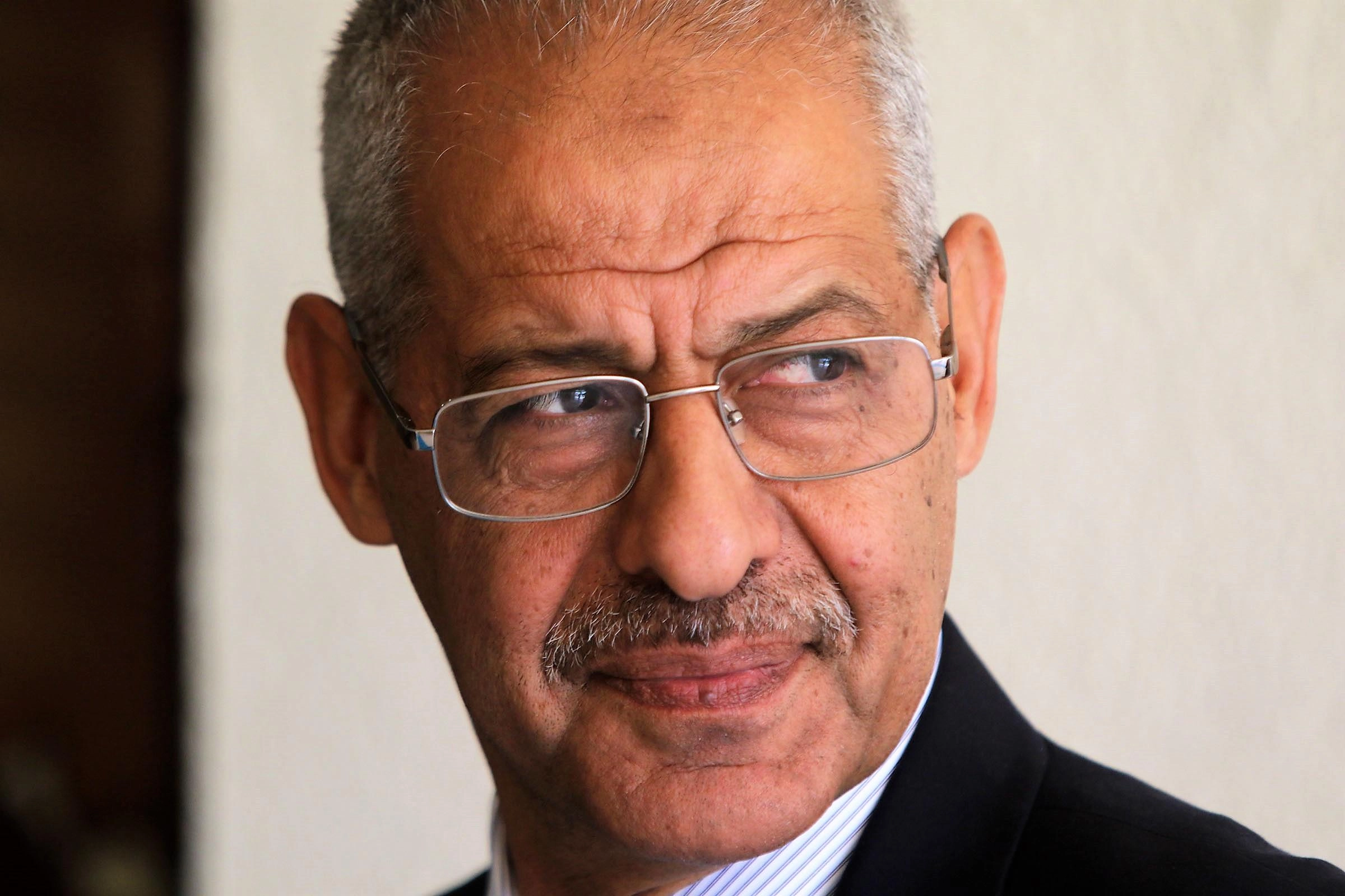 إغلاق ملف الأطباء حملة الشهادات الأجنبية
