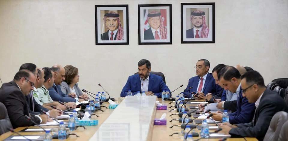 مطالب باستحداث استراتيجية لتأهيل القيادات الحكومية 