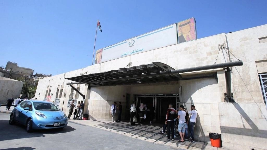 صرف علاجات مزمنة شهرية لمرضى من المراكز الصحية
