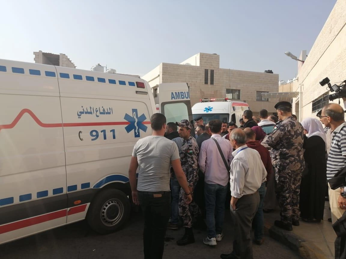 الرزاز يوعز بعلاج المصابين على نفقة الحكومة