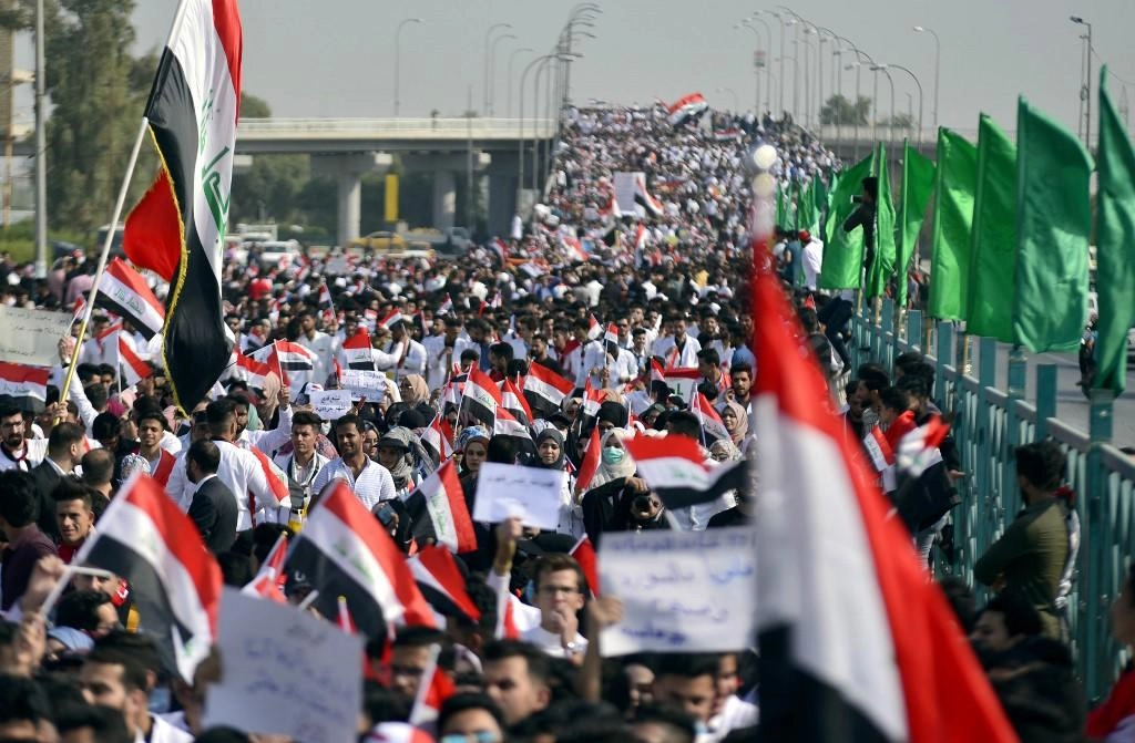 العراق يغلق حدوده الجنوبية مع إيران أمام المسافرين