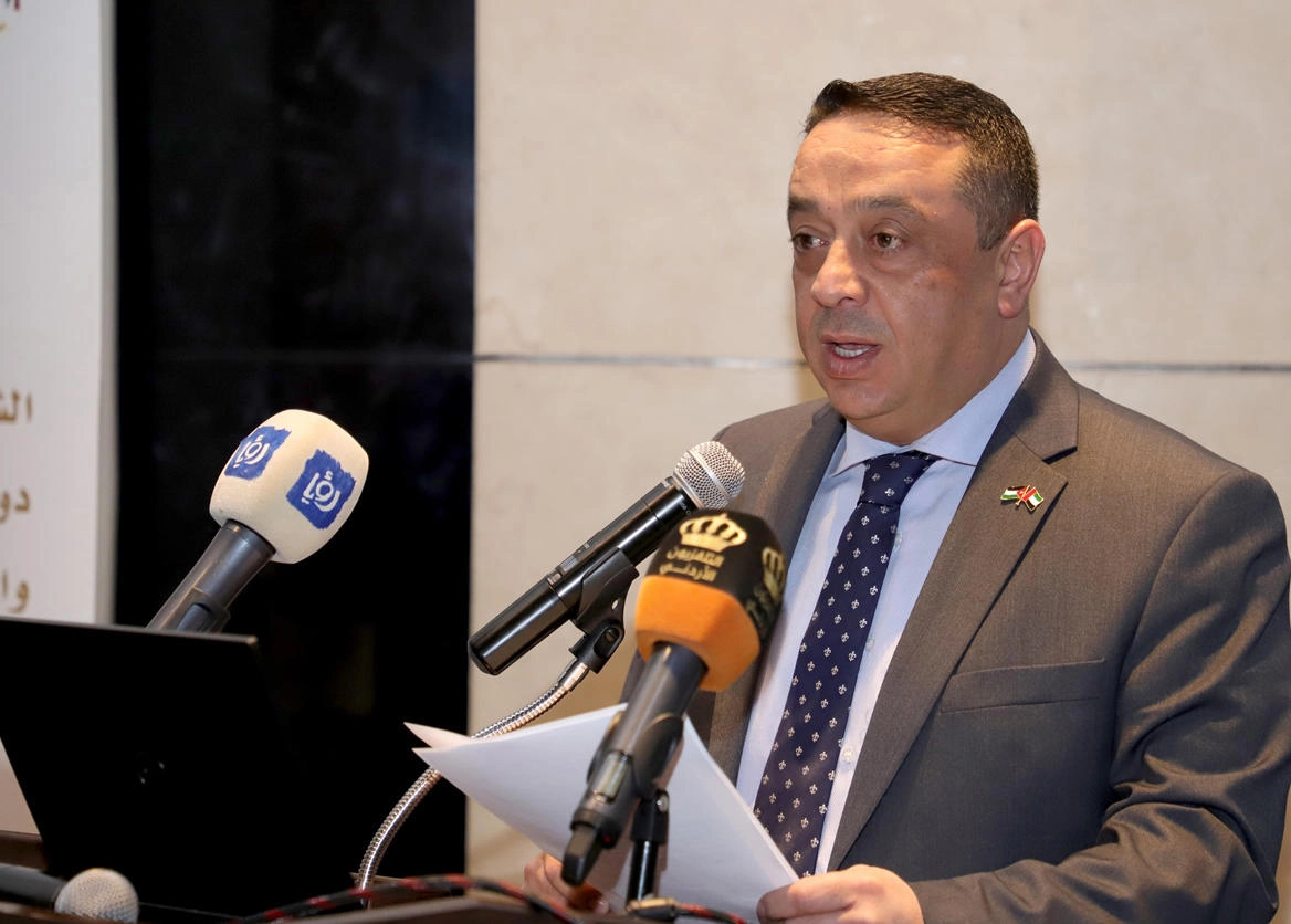 وزير دولة: الملك القائد الأول للتغيير ولعملية الإصلاح الشامل