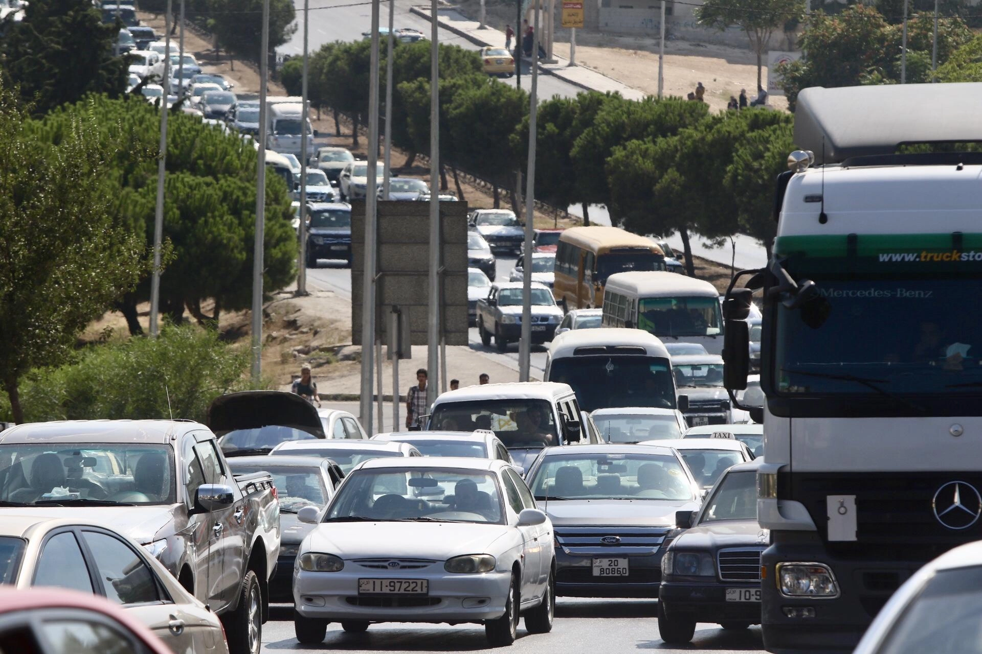 تكثيف الرقابة على مخالفة التجاوز الخاطئ