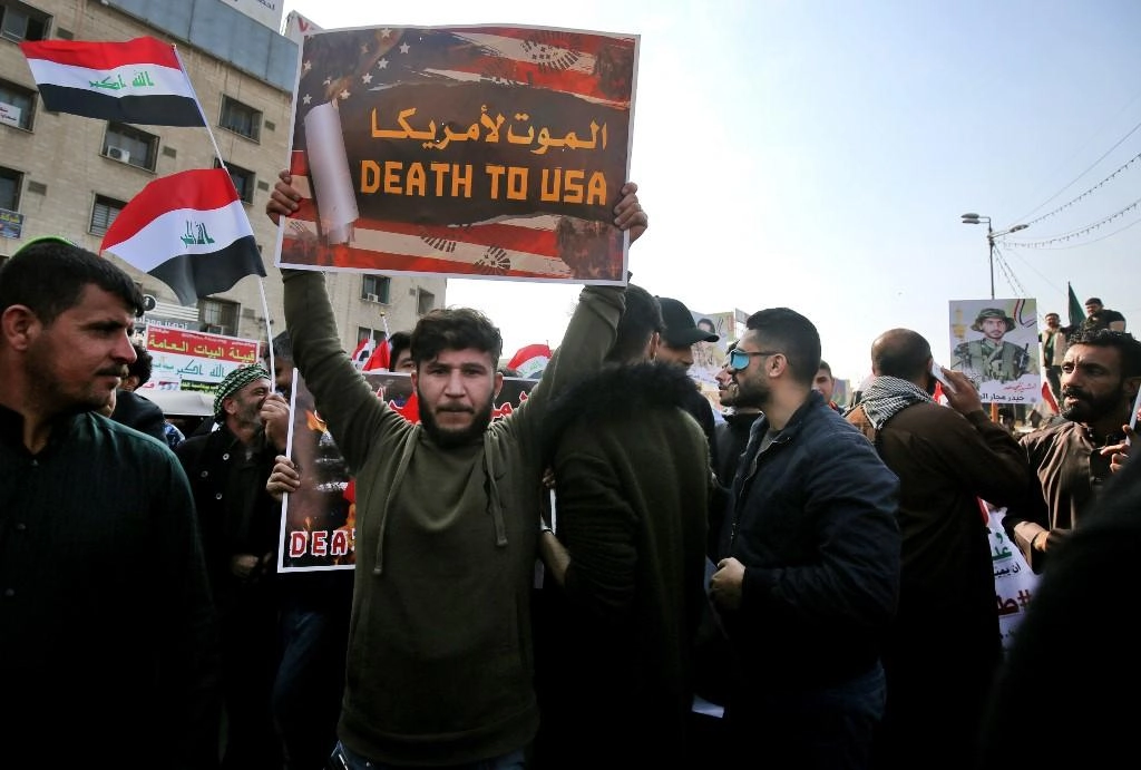 مؤيدو فصائل مسلحة يثيرون قلق المتظاهرين في بغداد