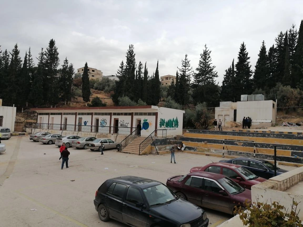 مطالب بإجراء فحص فني لمبنى مدرسة الكتة وإعادة تأهيلها
