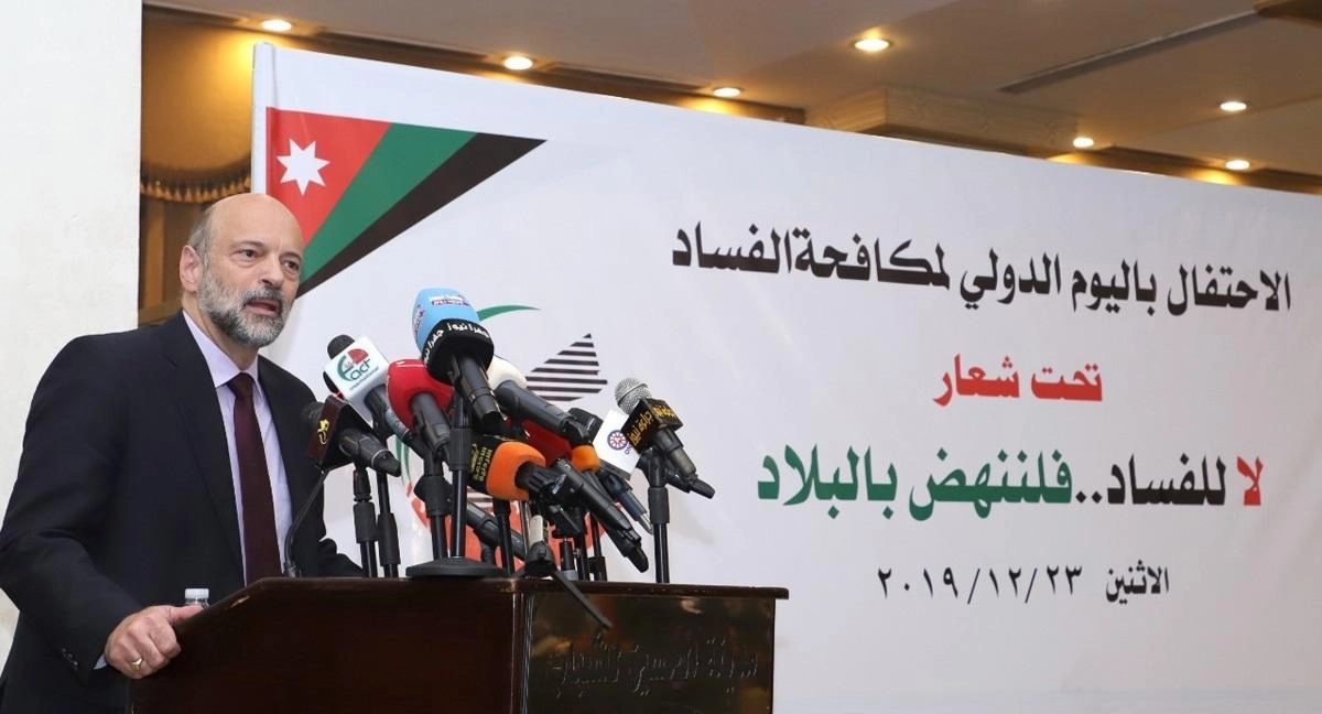 الرزاز: الحكومة تنفذ توجيهات الملك لمحاربة الفساد