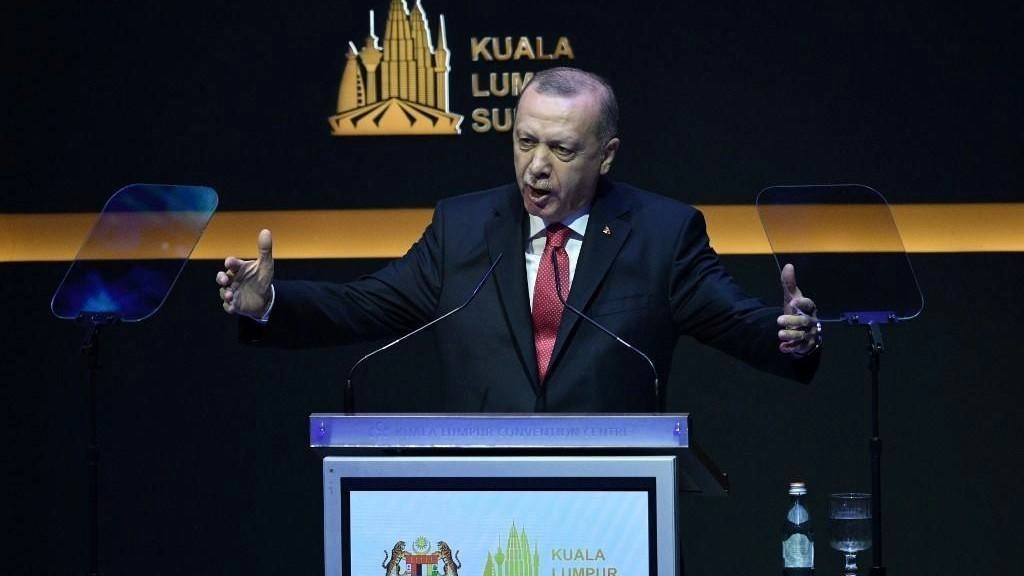 روسيا وإيطاليا تدعوان لحل سلمي للأزمة في ليبيا