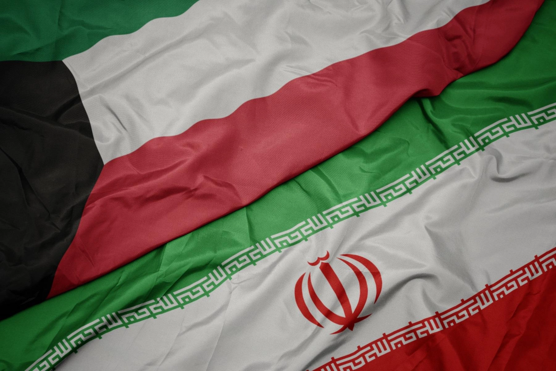 إيران تستدعي مبعوث الكويت في طهران