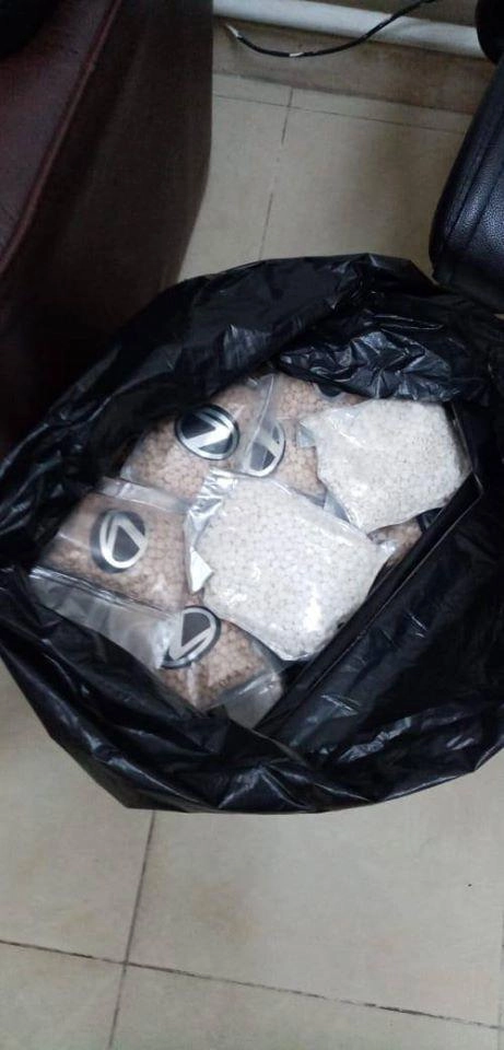 إحباط تهريب 130 ألف حبة مخدرة في معبر جابر